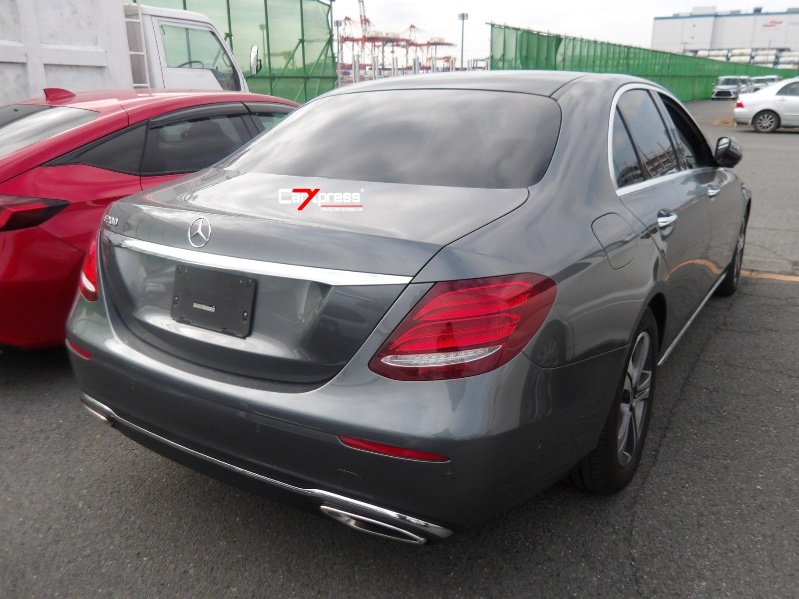 MERCEDES BENZ E200 W213 thumbnail 4