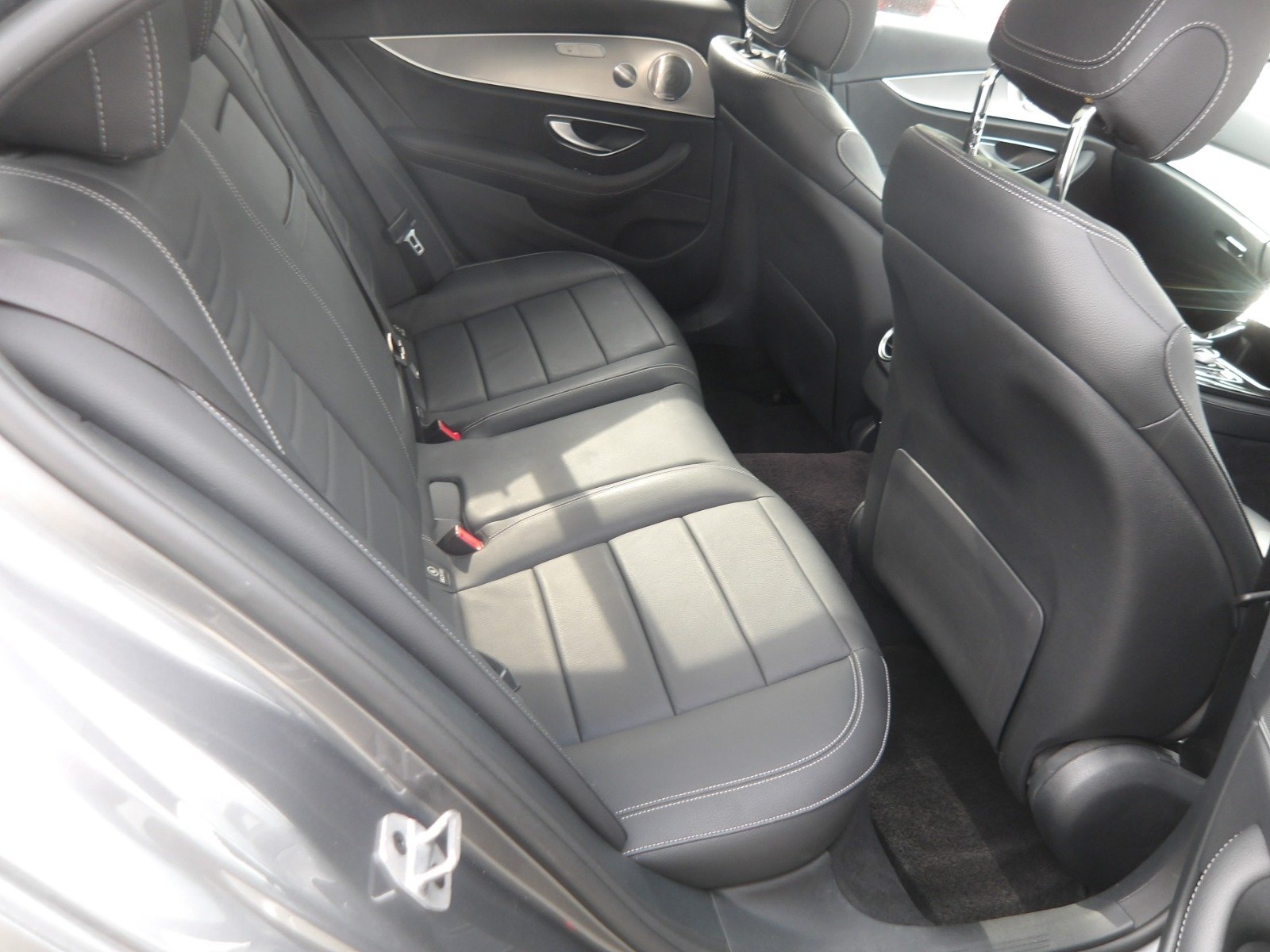 MERCEDES BENZ E200 W213 thumbnail 10