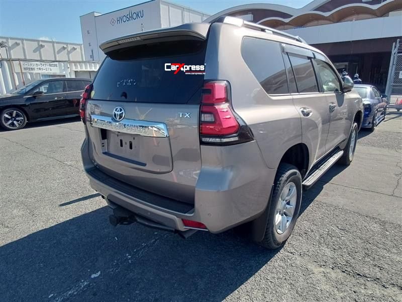 TOYOTA LAND CRUISER PRADO TX thumbnail 2