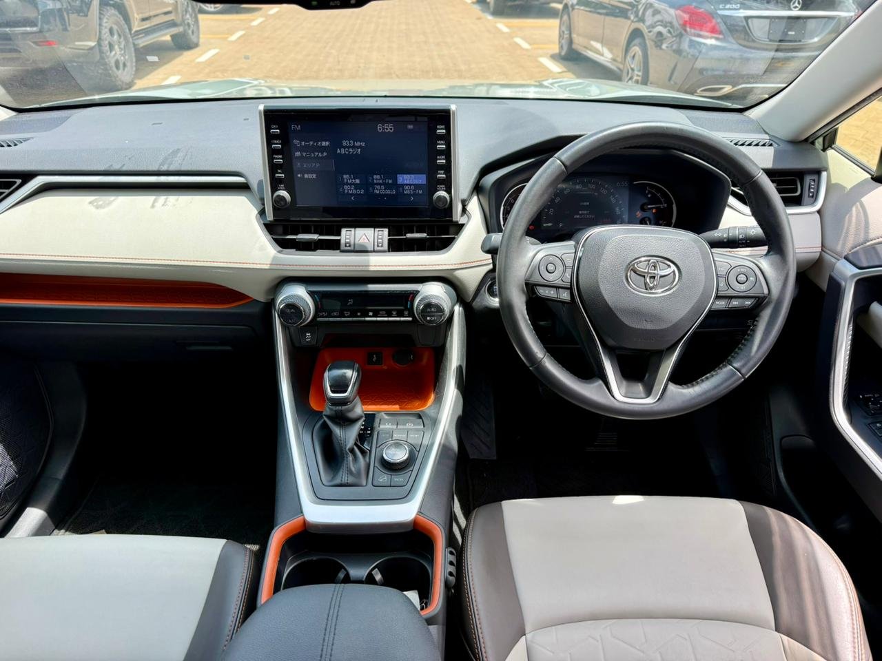 TOYOTA RAV4 ADVENTURE EDITION thumbnail 9