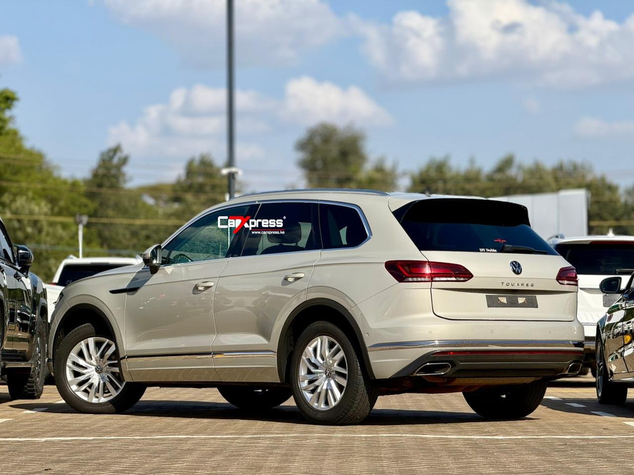 VOLKSWAGEN TOUAREG TFSI thumbnail 2