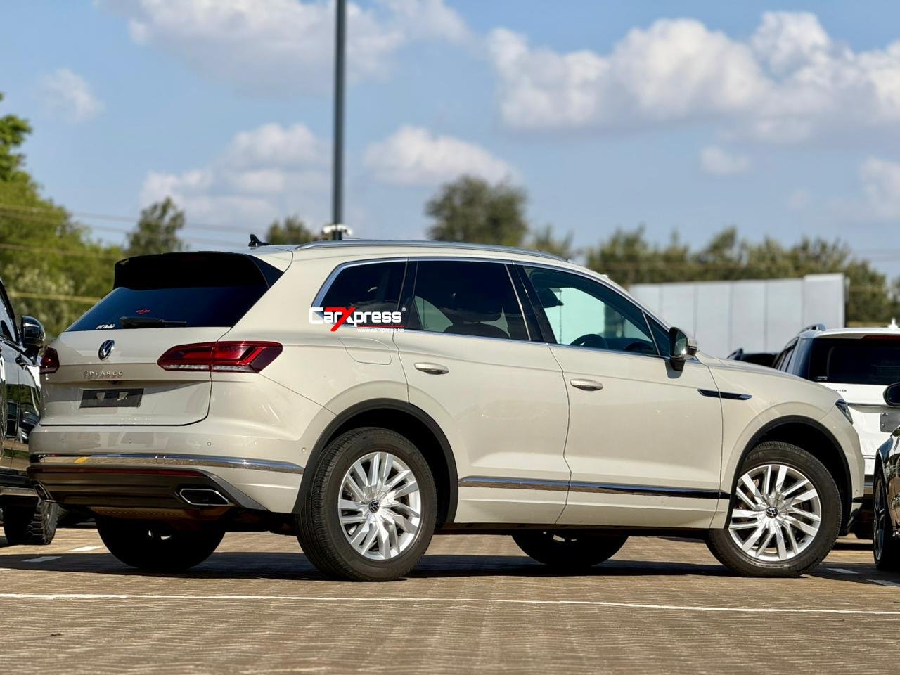 VOLKSWAGEN TOUAREG TFSI thumbnail 6
