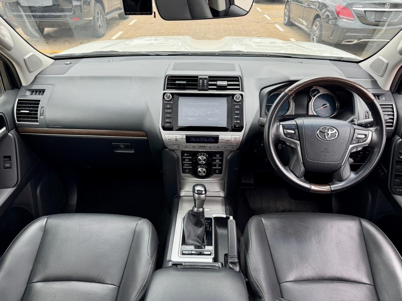 TOYOTA LAND CRUISER PRADO TZG thumbnail 8