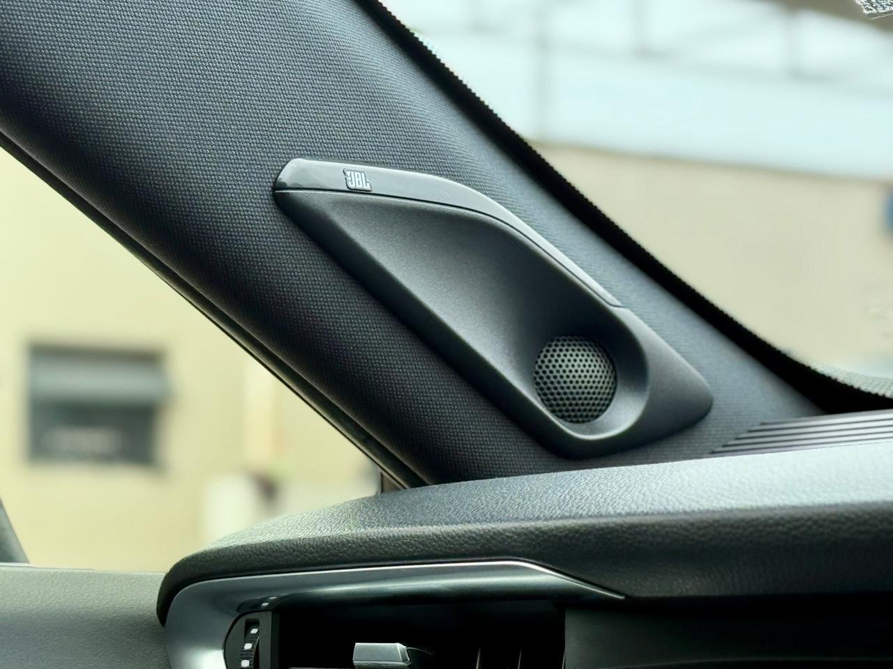 TOYOTA HARRIER thumbnail 12