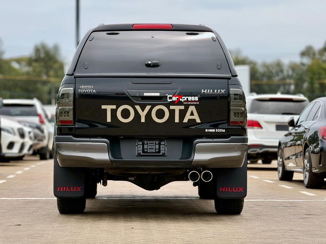 TOYOTA HILUX DOUBLE CAB thumbnail 4