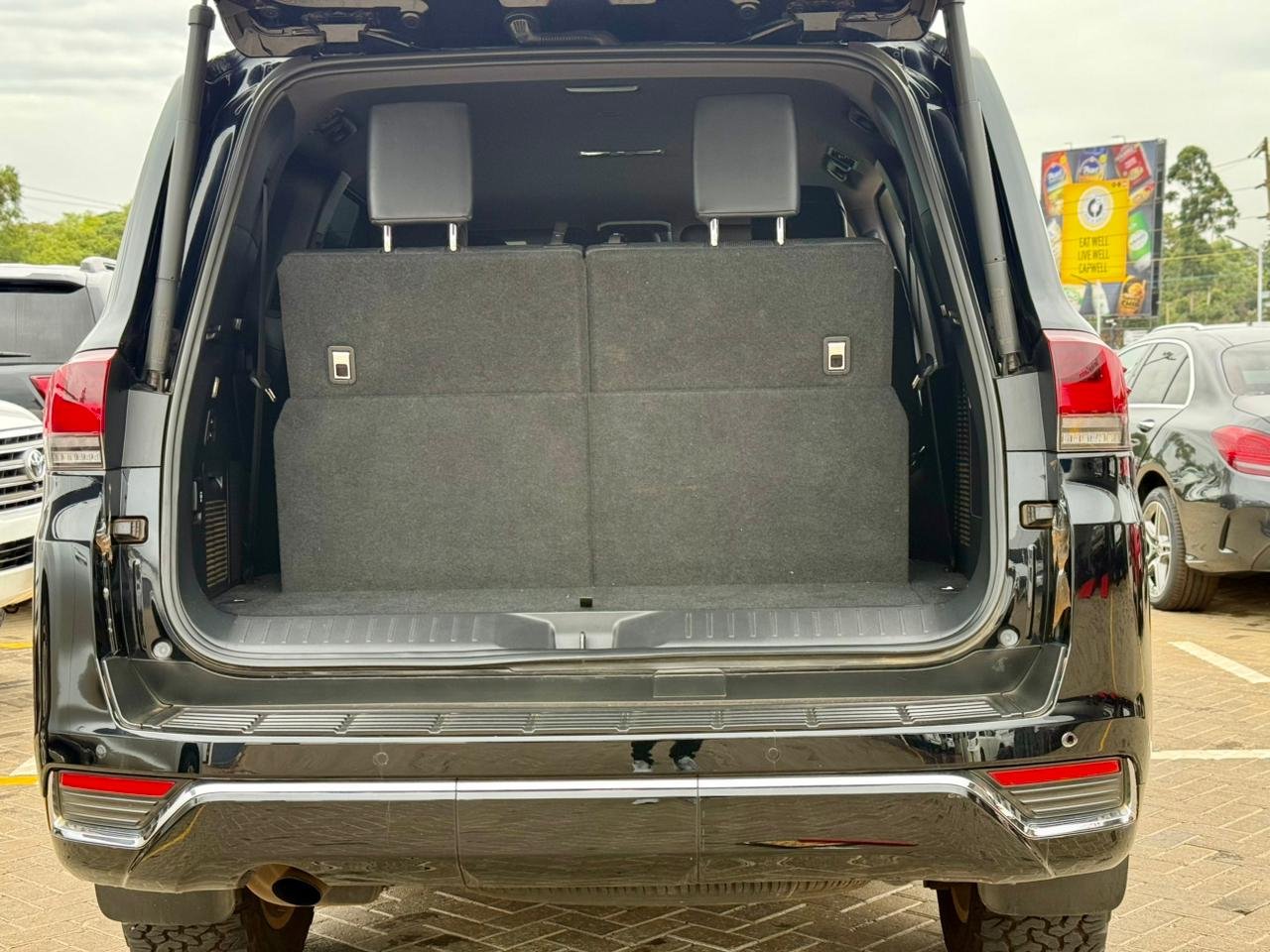 TOYOTA LAND CRUISER 300 SERIES ZX thumbnail 21
