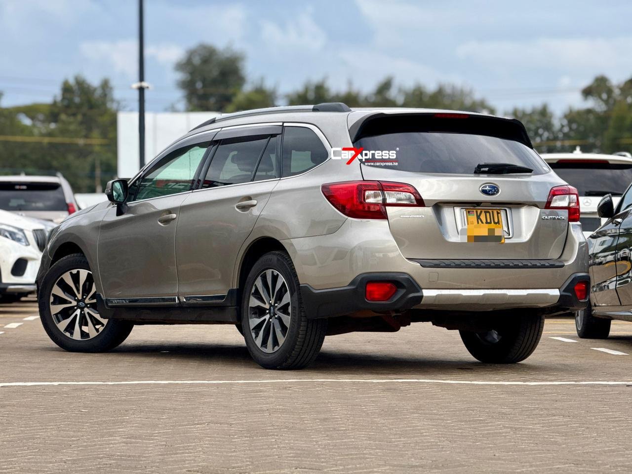 SUBARU OUTBACK BS9 thumbnail 2