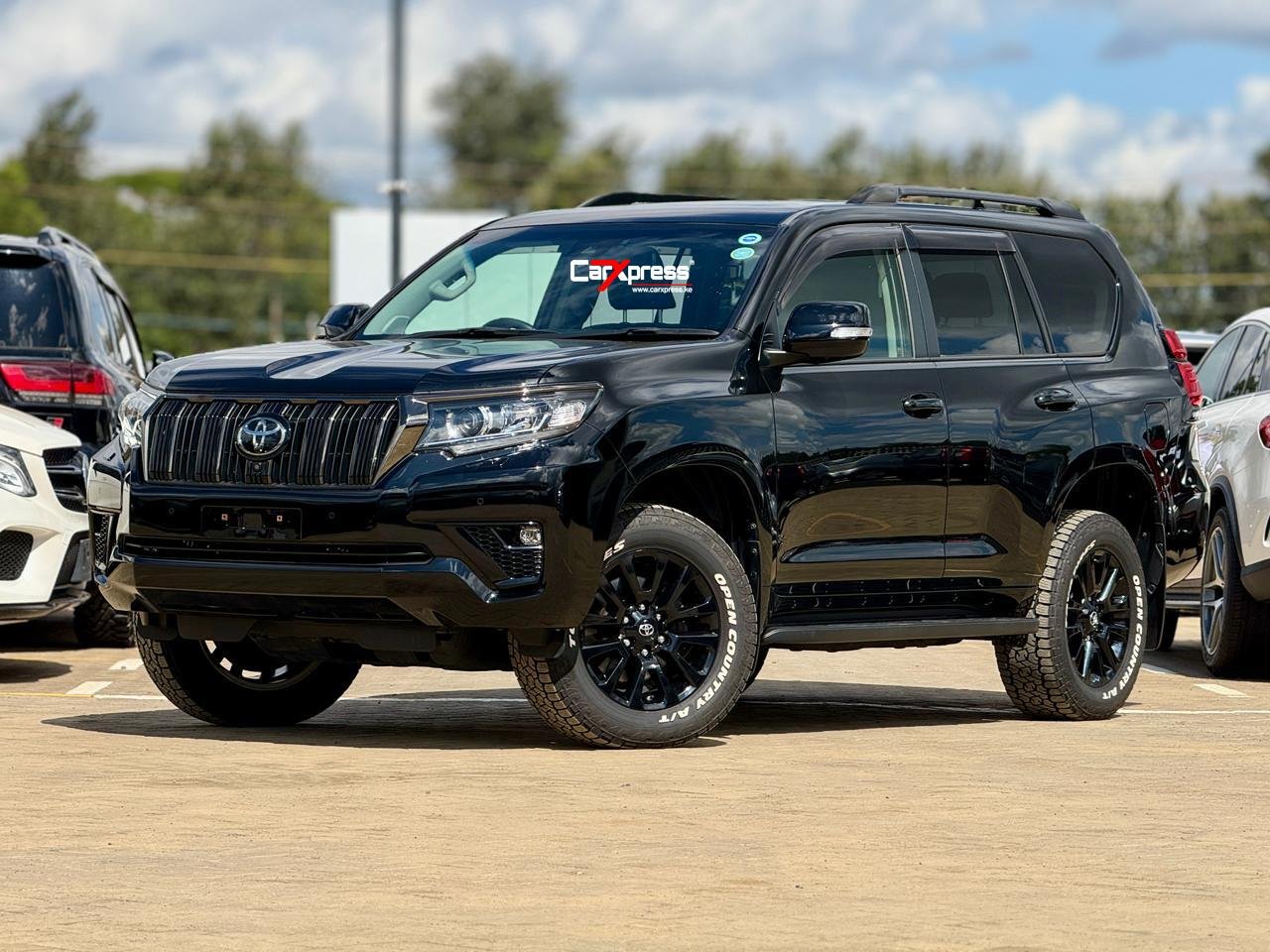 TOYOTA LAND CRUISER PRADO TXL thumbnail 5