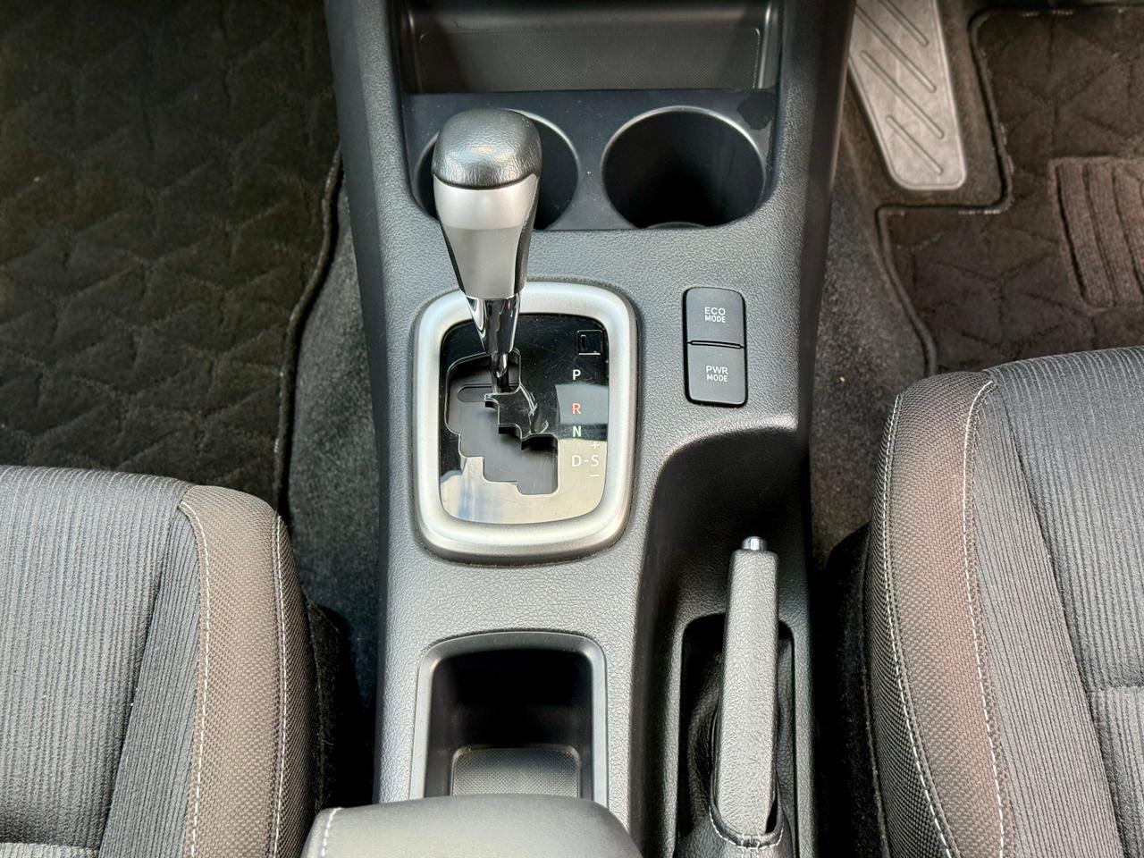 TOYOTA HILUX DOUBLE CAB thumbnail 12