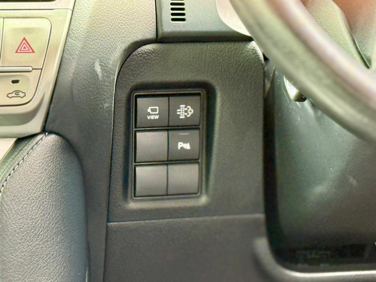 TOYOTA LANDCRUISER PRADO KAKADU thumbnail 15