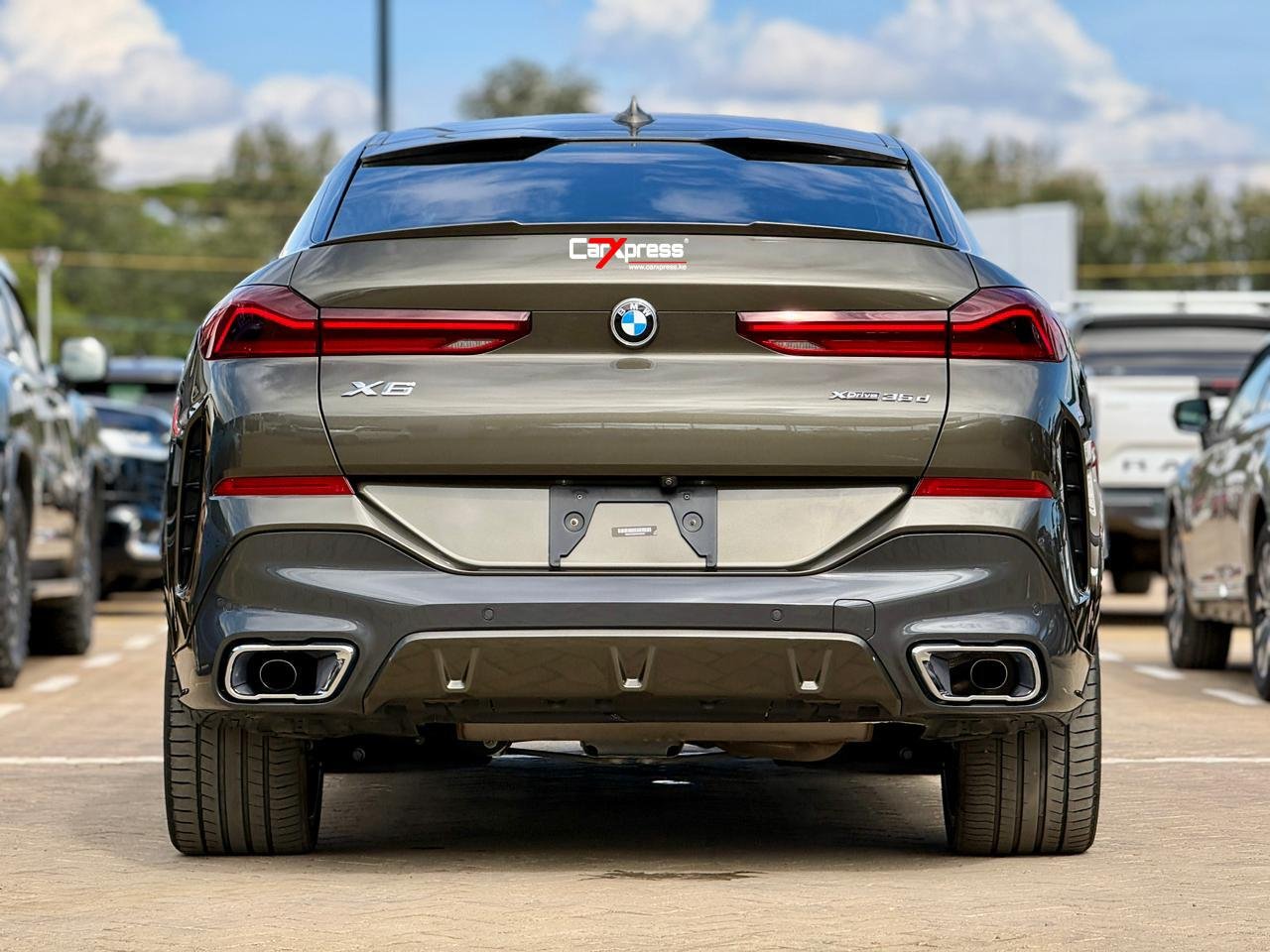 BMW X6 XDRIVE 35DM-SPORT INDIVIDUAL SPEC thumbnail 4