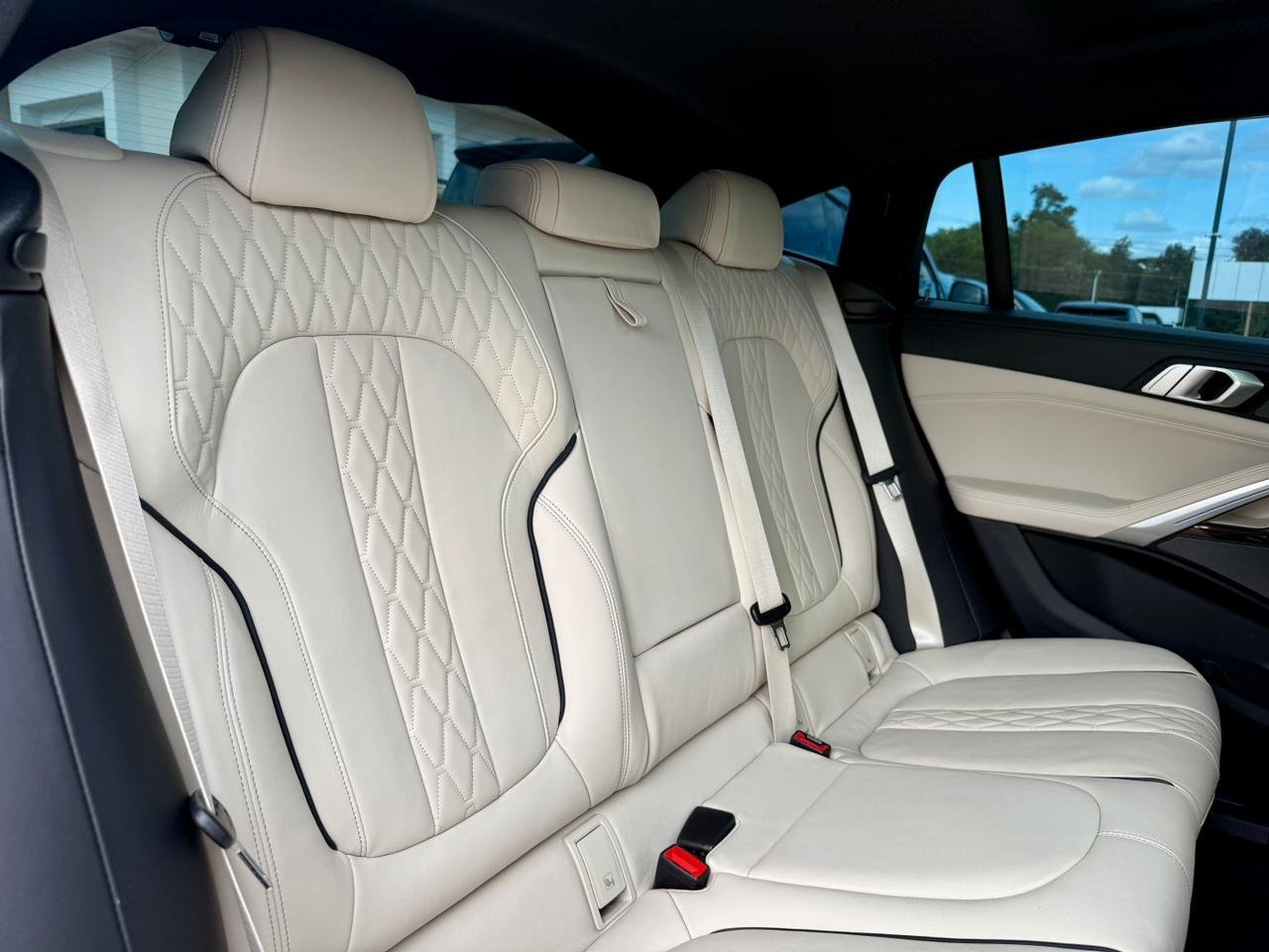 BMW X6 XDRIVE 35DM-SPORT INDIVIDUAL SPEC thumbnail 19