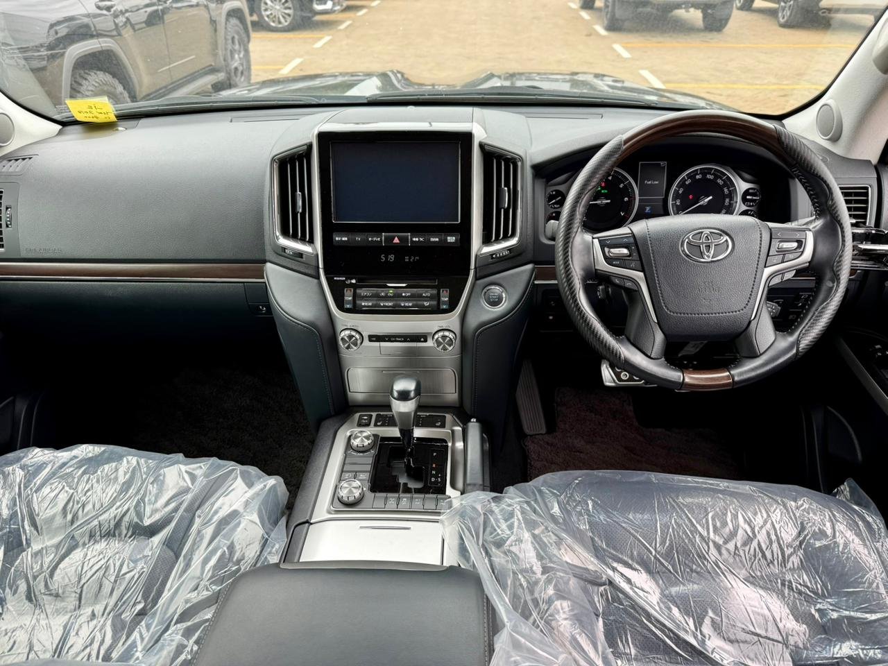 TOYOTA LANDCRUISER AXG 200 SERIES V8 thumbnail 9