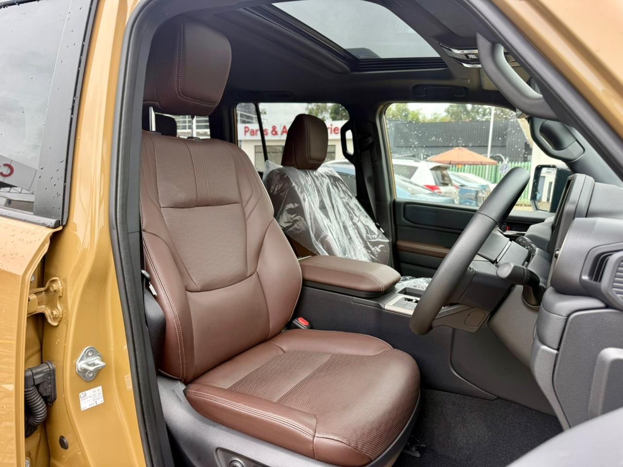 TOYOTA LAND CRUISER PRADO J250 thumbnail 8