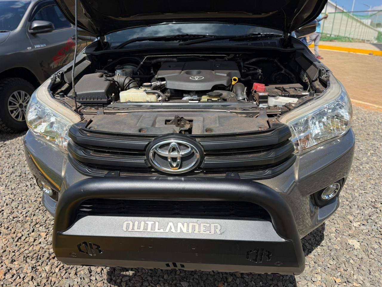 TOYOTA HILUX SINGLE CABIN thumbnail 12