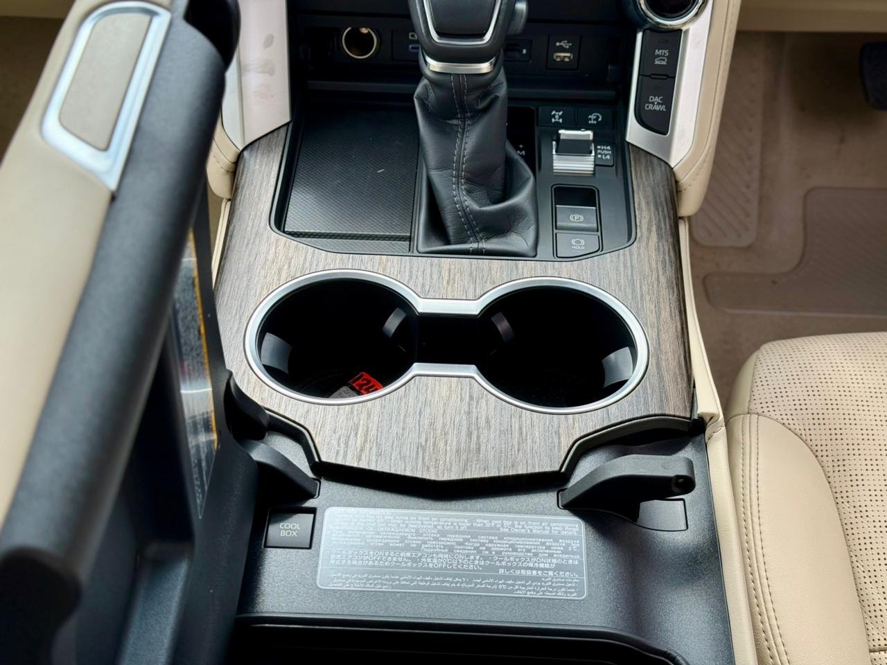 TOYOTA LAND CRUISER 300 SERIES ZX thumbnail 13
