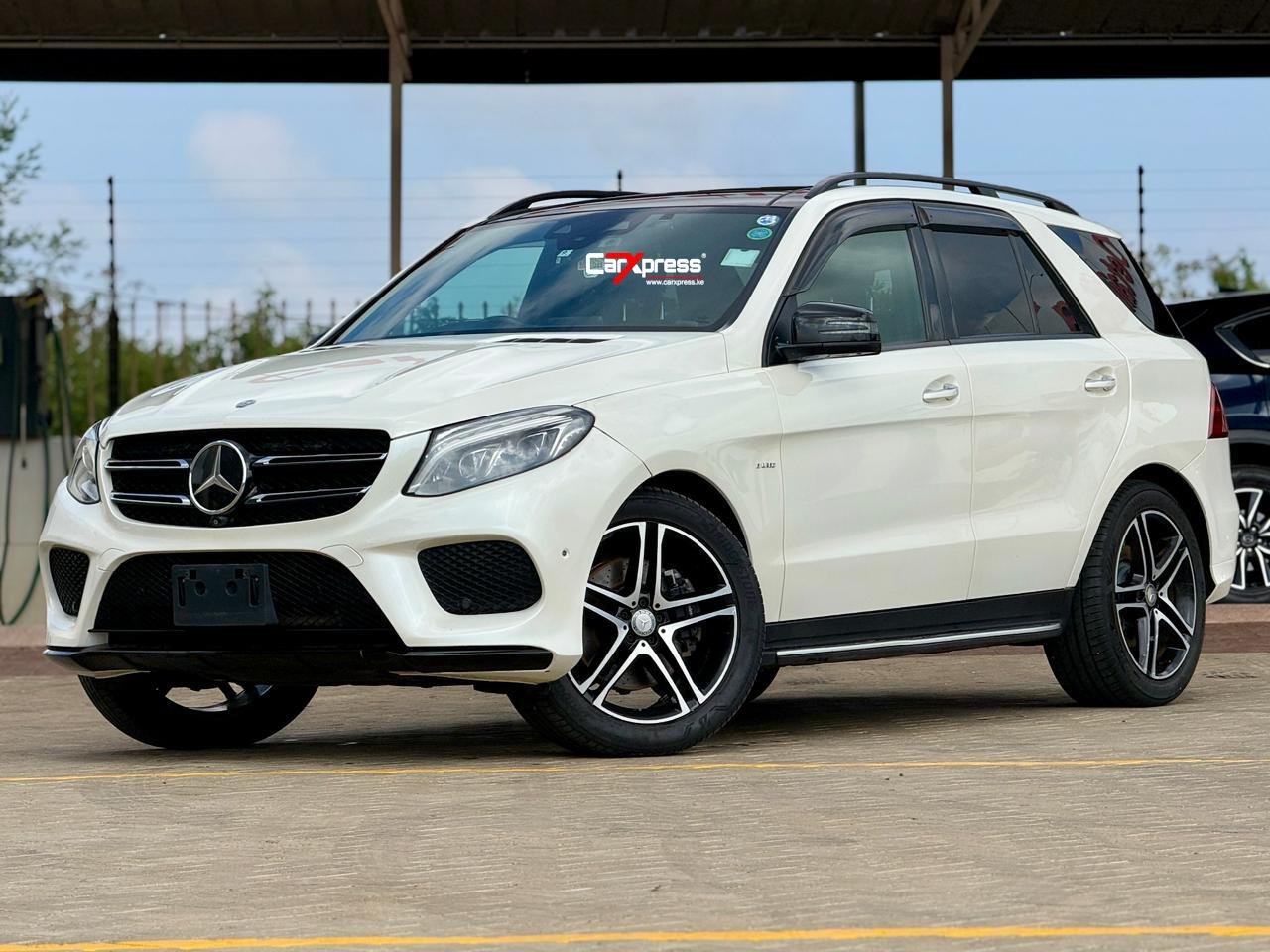 MERCEDES BENZ GLE 43 4MATIC thumbnail 3