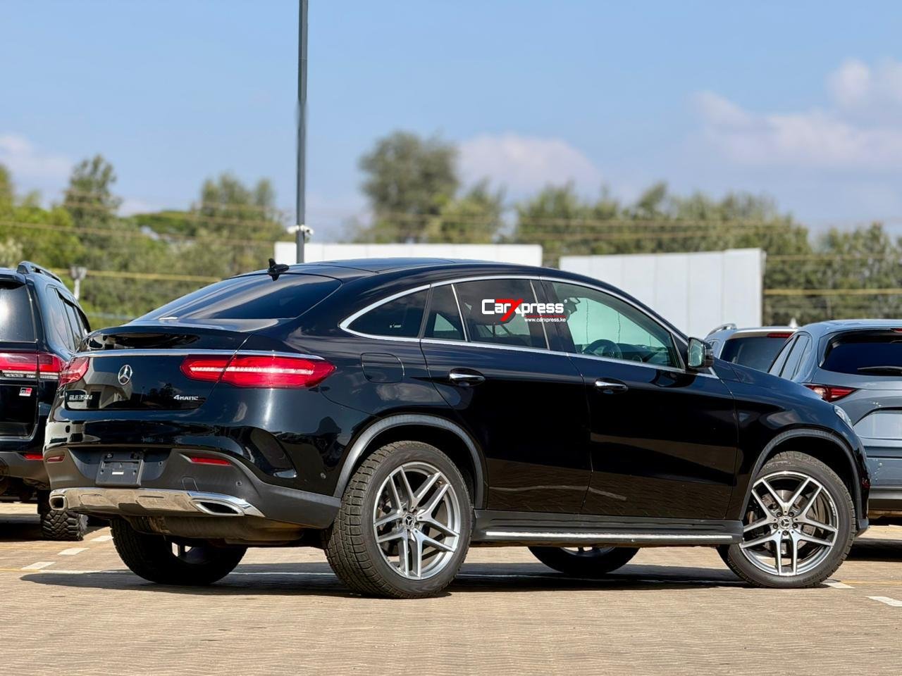 MERCEDES BENZ GLE350d 4MATIC COUPE thumbnail 6