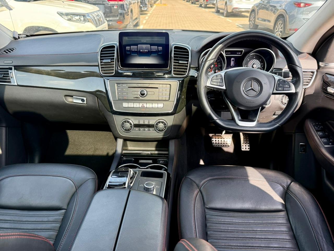 MERCEDES BENZ GLE350d 4MATIC COUPE thumbnail 8
