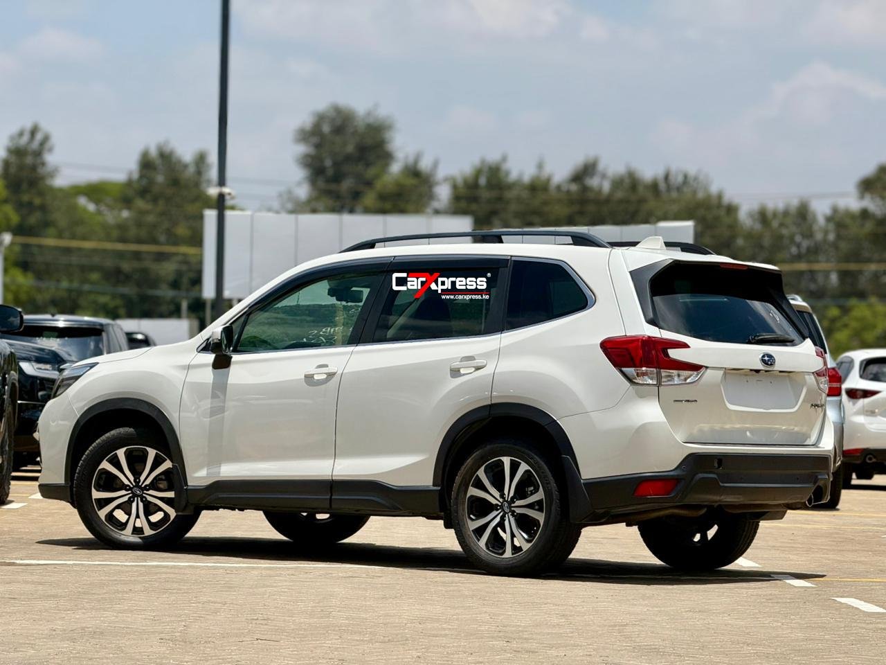 SUBARU FORESTER SK9 thumbnail 2