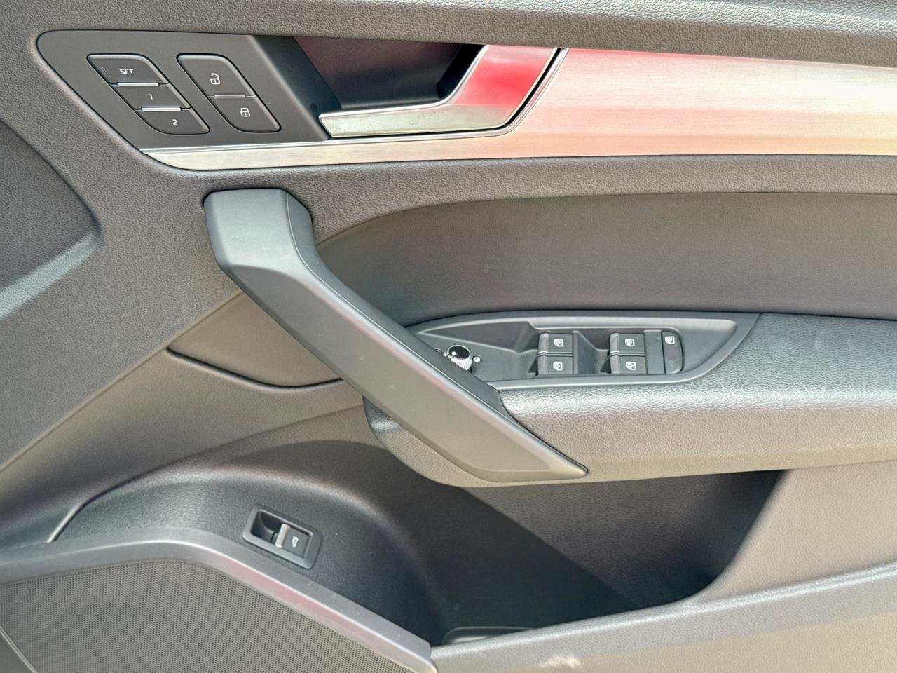 AUDI Q5 TFSI  S-LINE QUATTRO thumbnail 13