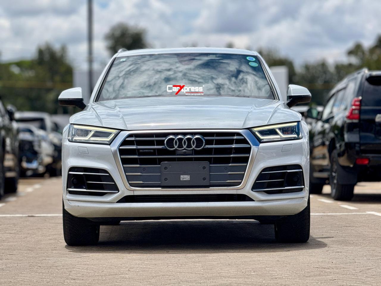 AUDI Q5 TFSI  S-LINE QUATTRO thumbnail 3