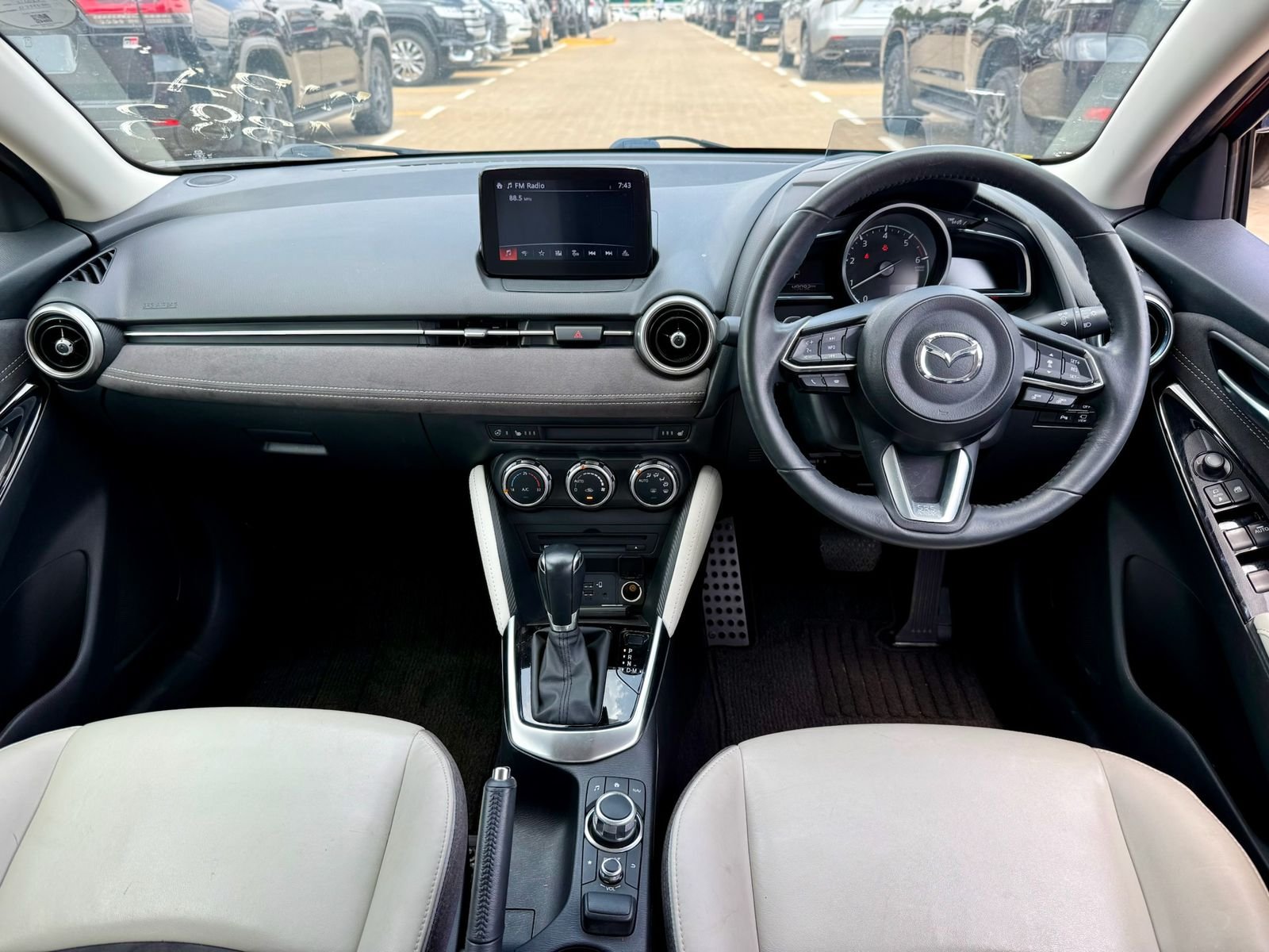 MAZDA 2 SKYACTIV-D thumbnail 9