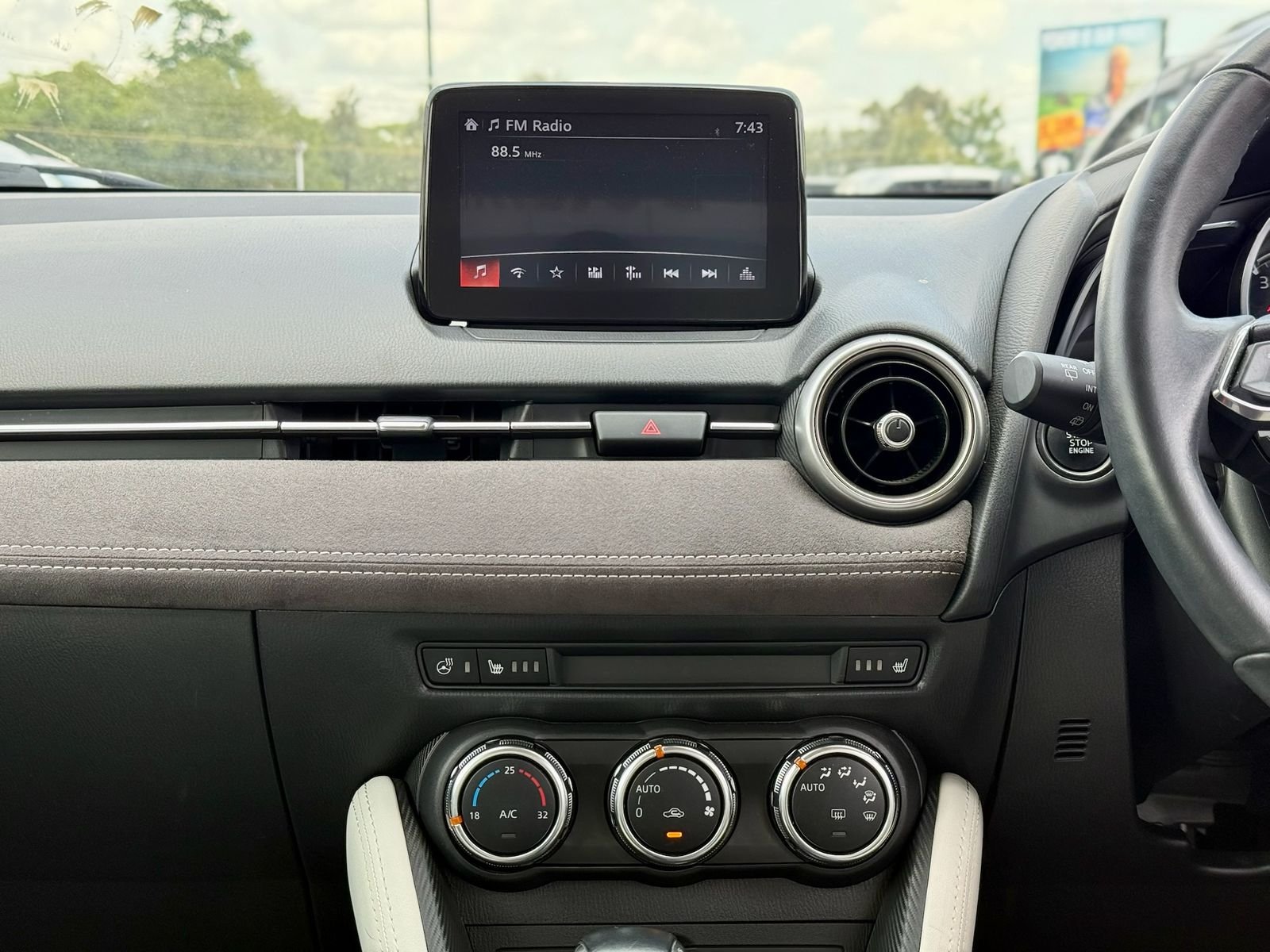 MAZDA 2 SKYACTIV-D thumbnail 10