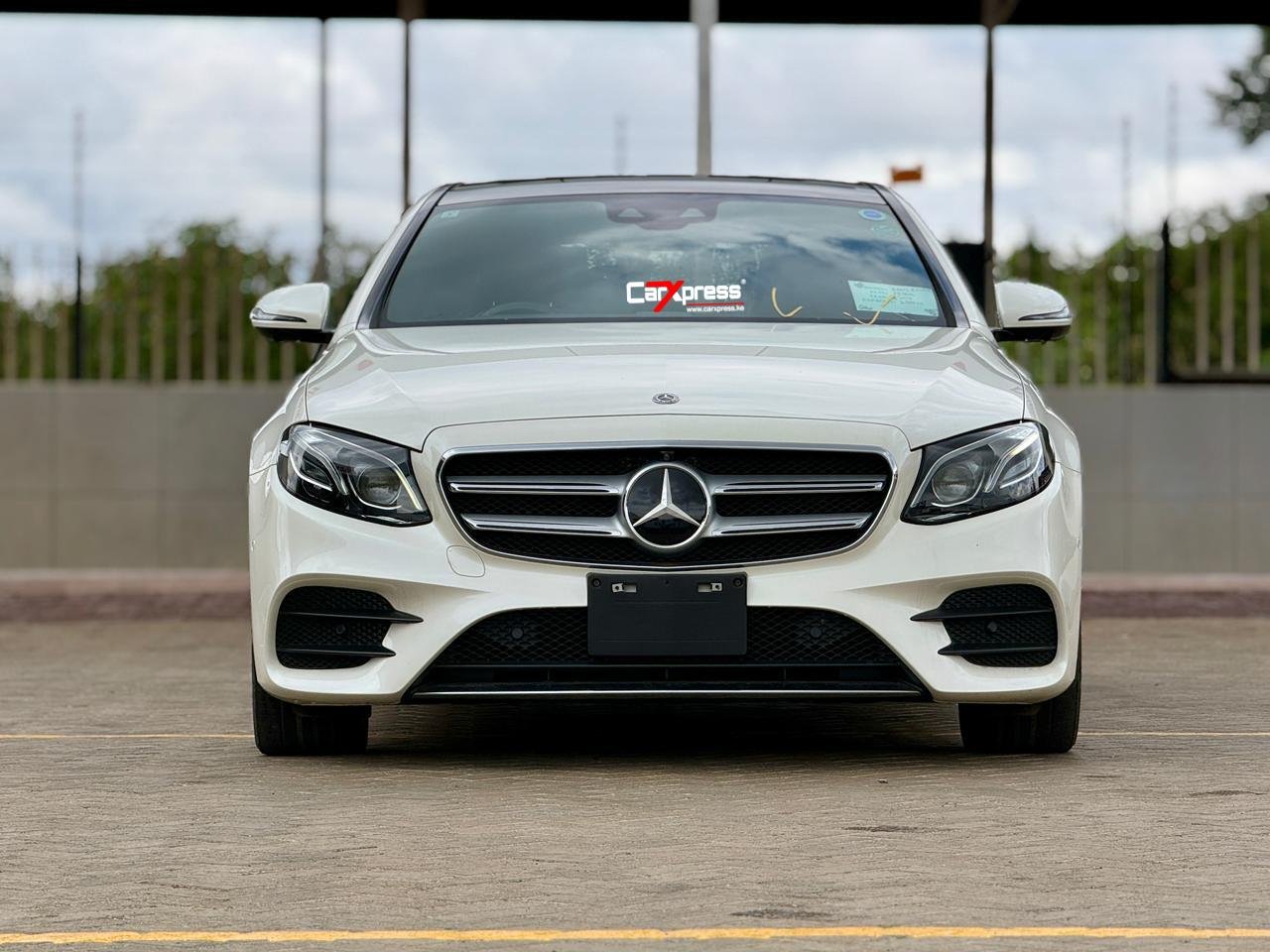 MERCEDES BENZ E250 W213 thumbnail 3