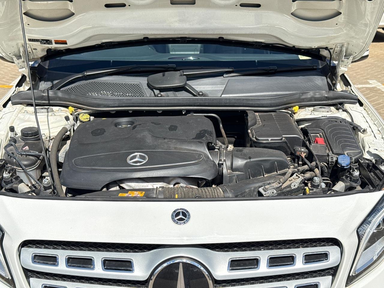 MERCEDES BENZ GLA 220  4MATIC thumbnail 17
