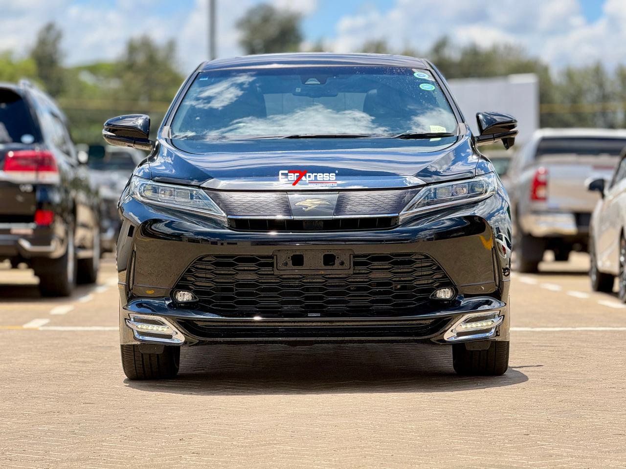 TOYOTA HARRIER TURBOCHARGED thumbnail 3