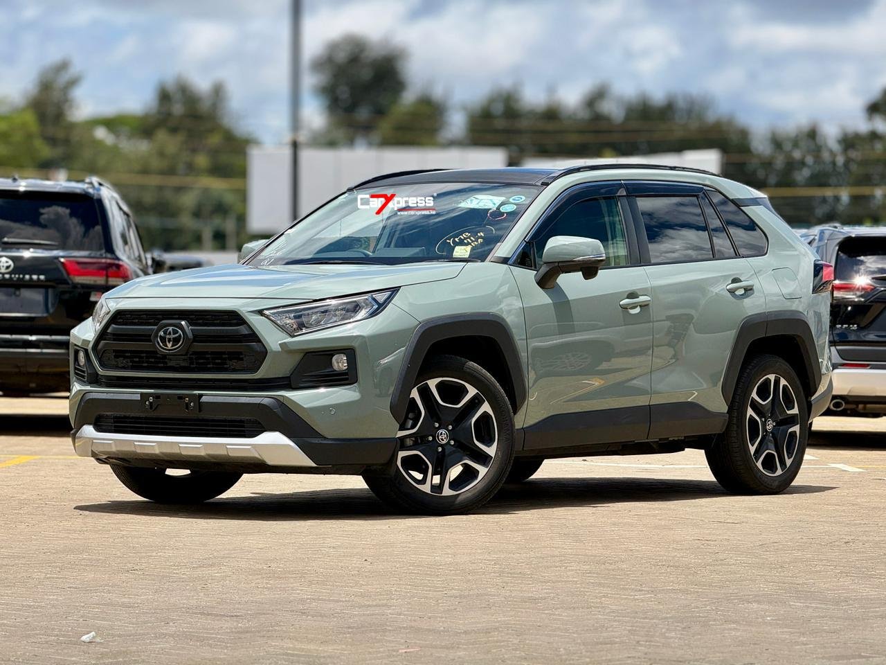 TOYOTA RAV 4 ADVENTURE thumbnail 5