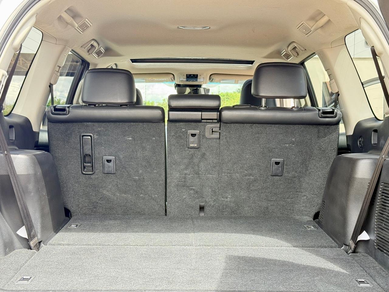 TOYOTA LAND CRUISER PRADO VXL thumbnail 18
