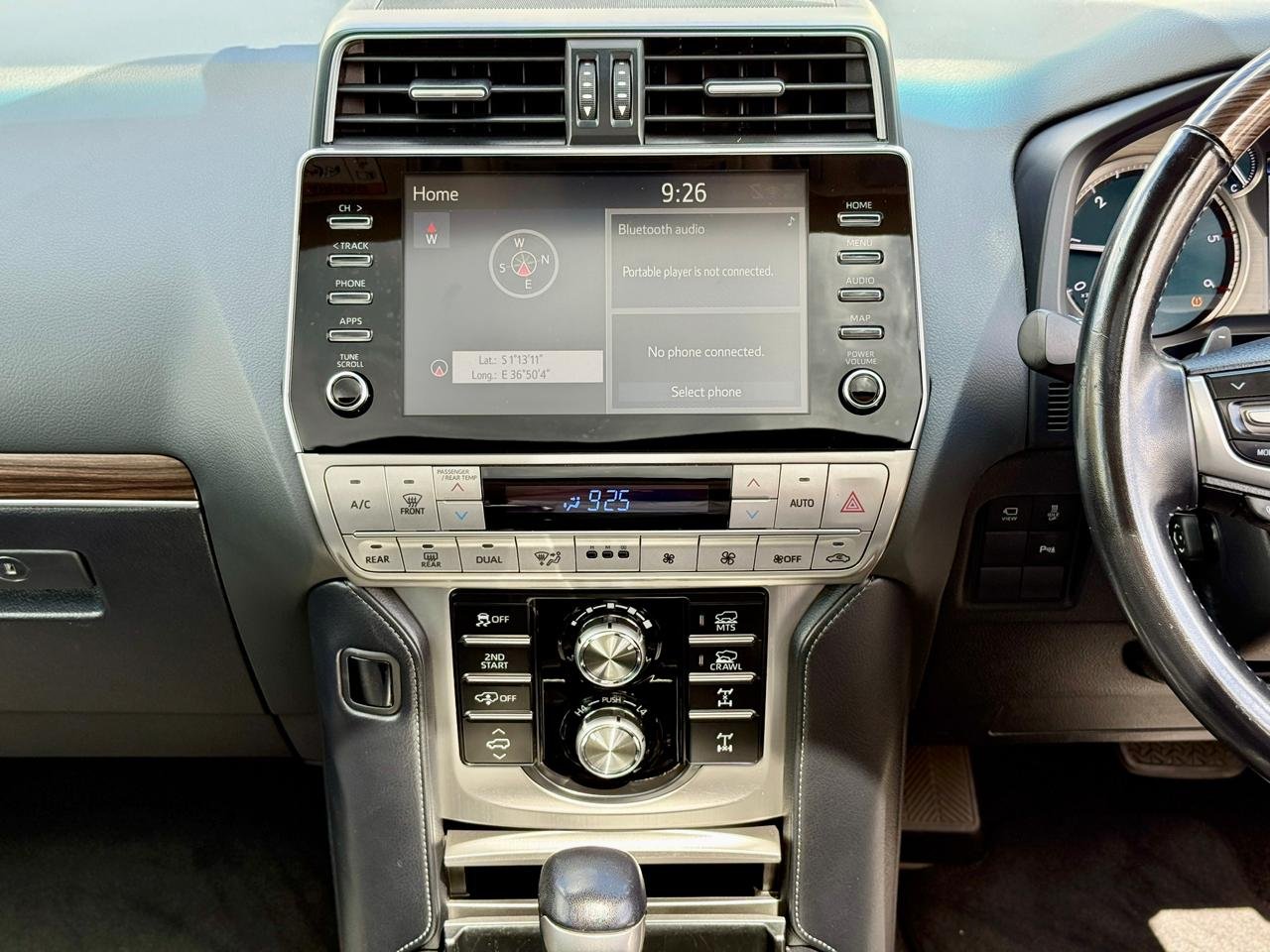 TOYOTA LAND CRUISER PRADO VXL thumbnail 10