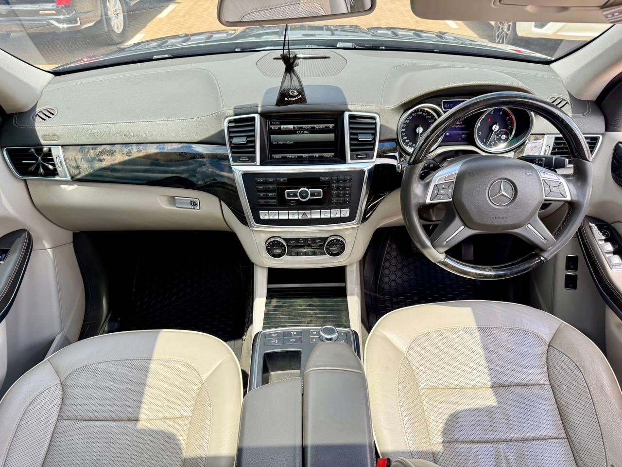 MERCEDES BENZ GLS 500 4MATIC thumbnail 8