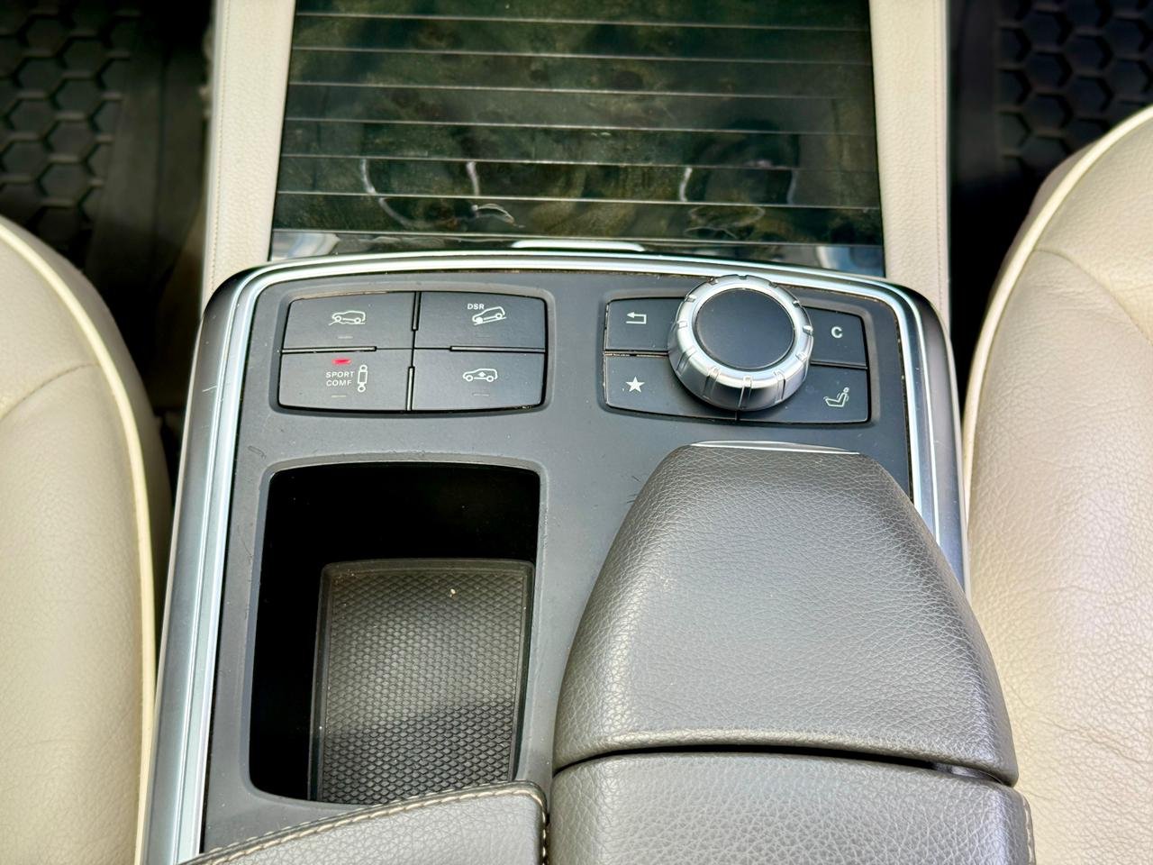 MERCEDES BENZ GLS 500 4MATIC thumbnail 9