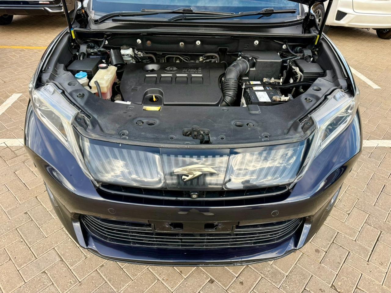 TOYOTA HARRIER thumbnail 20
