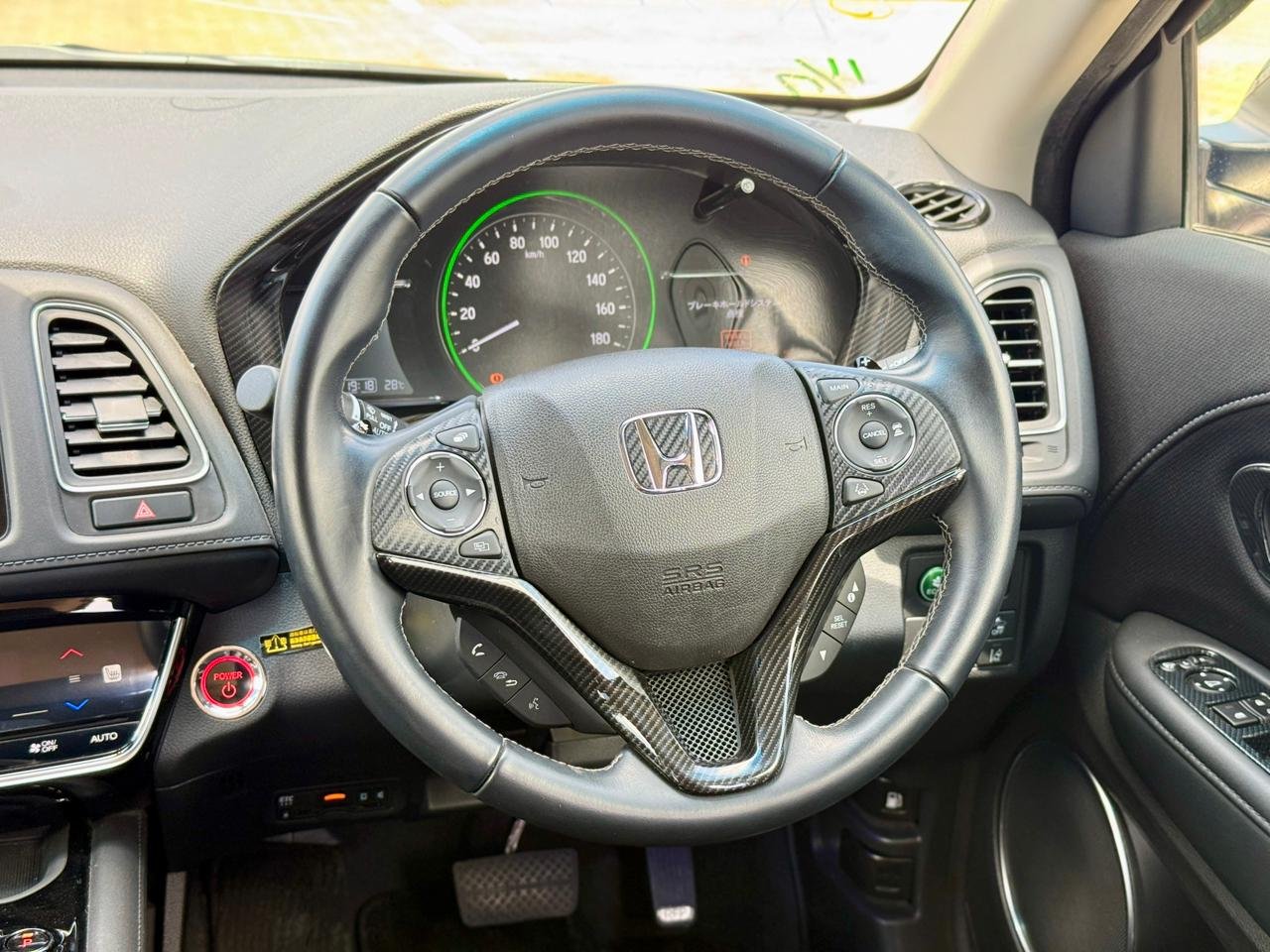 HONDA VEZEL HYBRID RU4 AWD thumbnail 12
