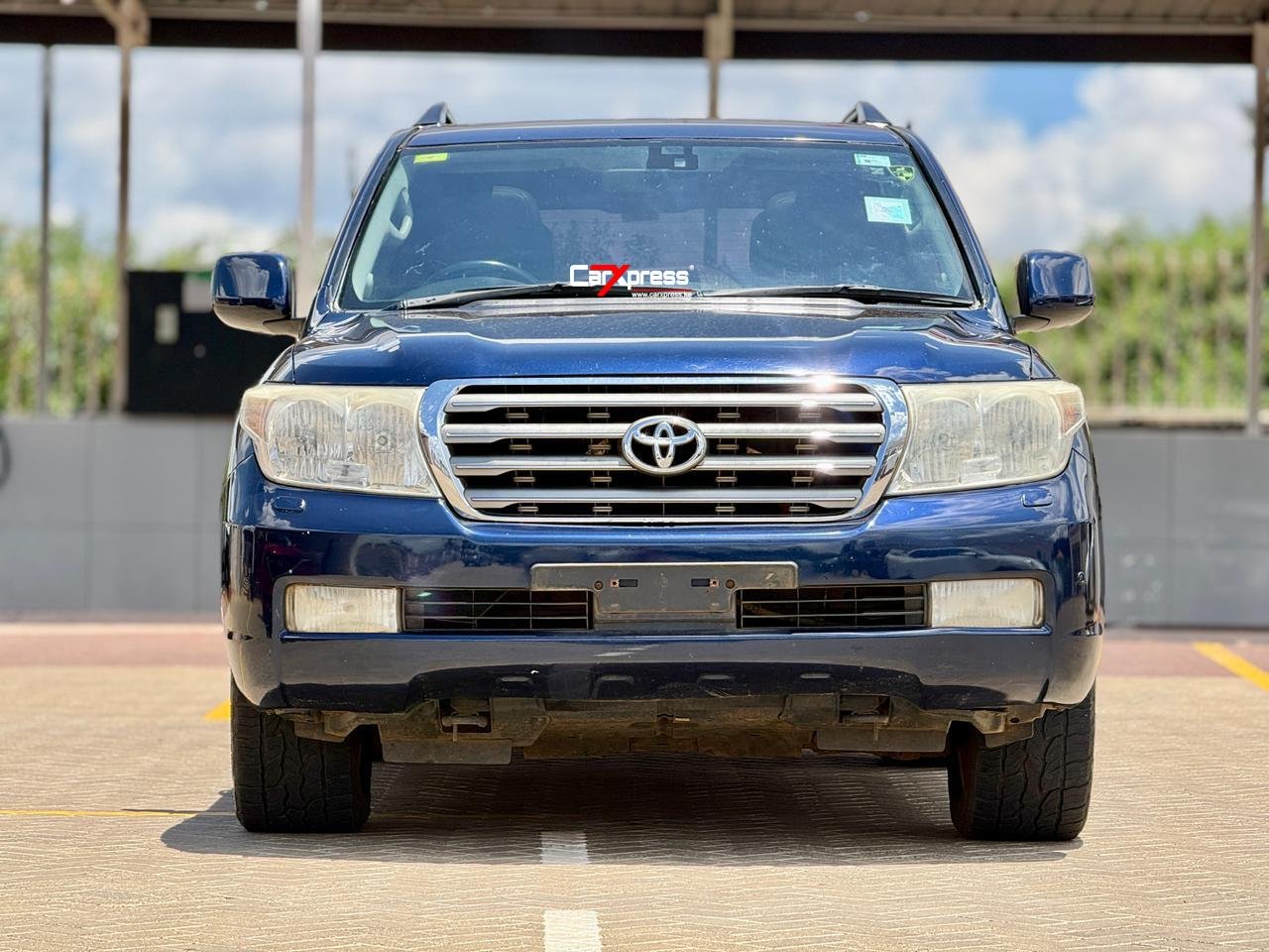 TOYOTA LAND CRUISER 200 SERIES thumbnail 3