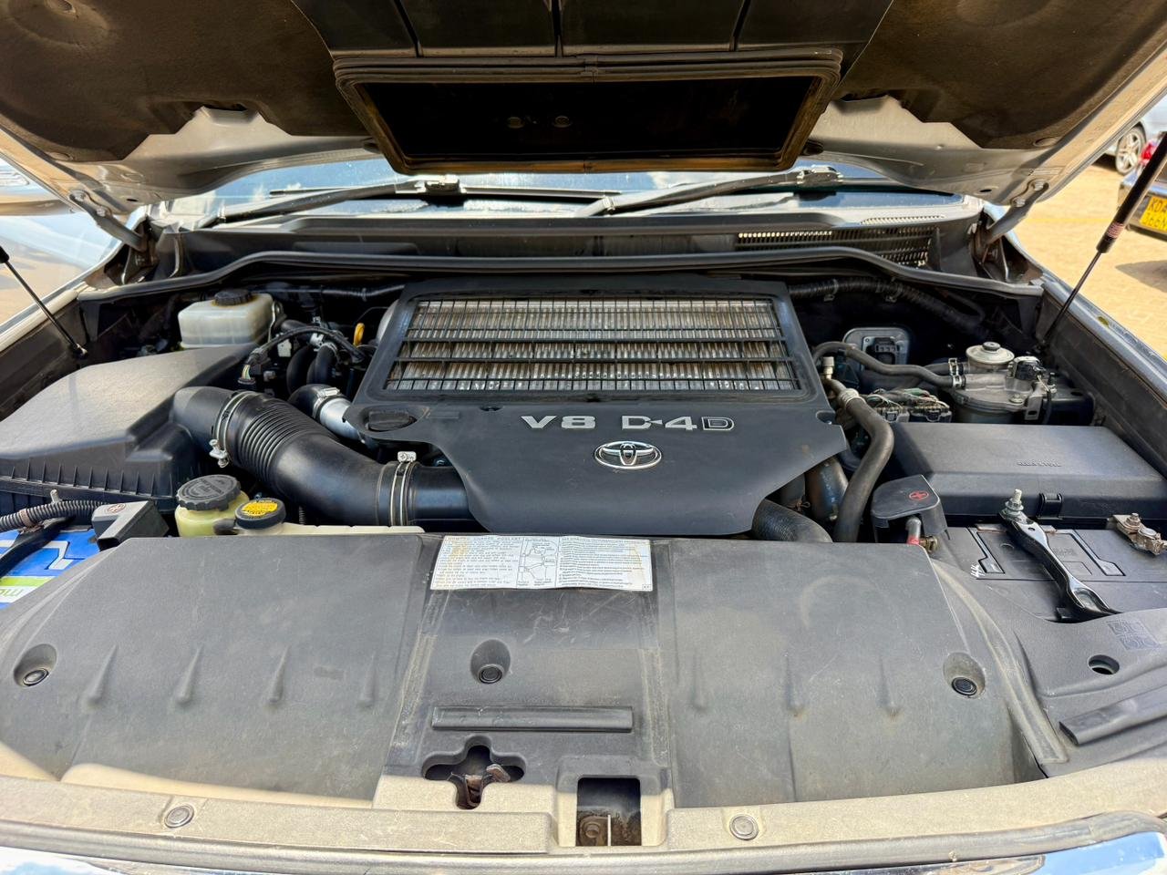 TOYOTA LANDCRUISER VX V8 thumbnail 17