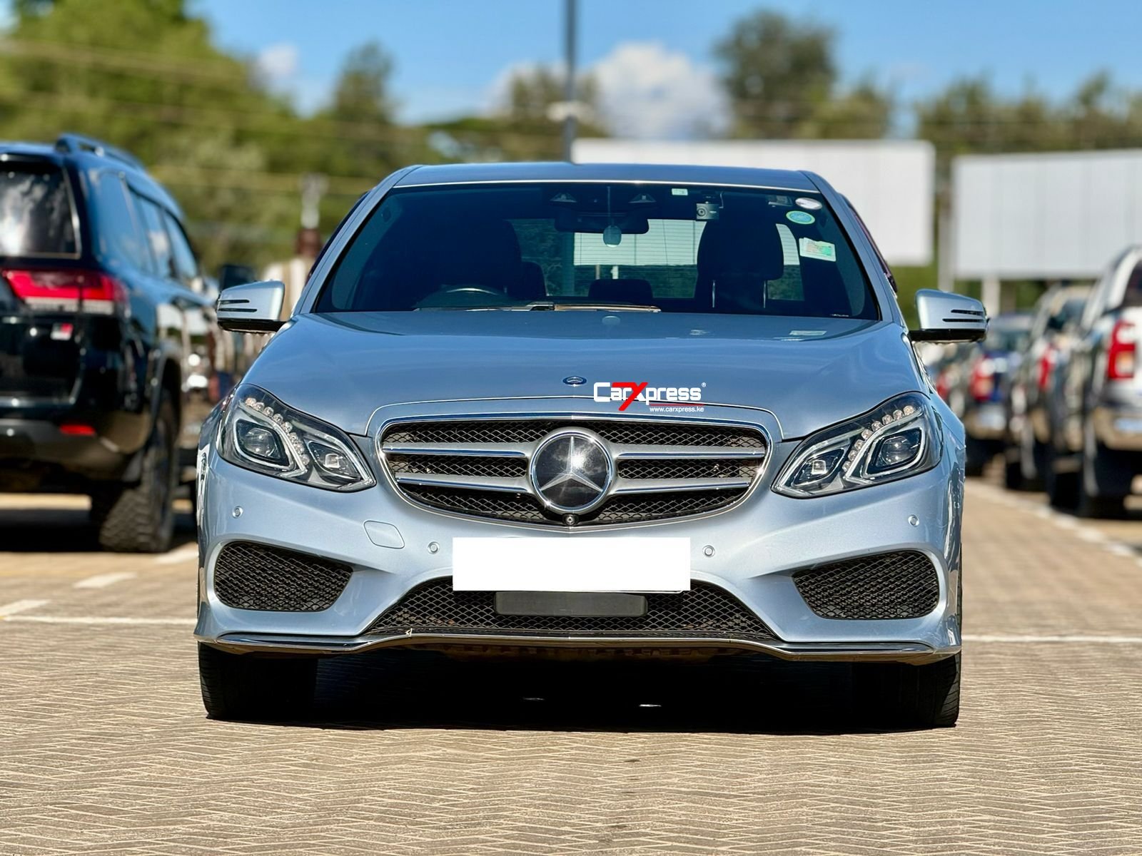 MERCEDES BENZ E250 thumbnail 3