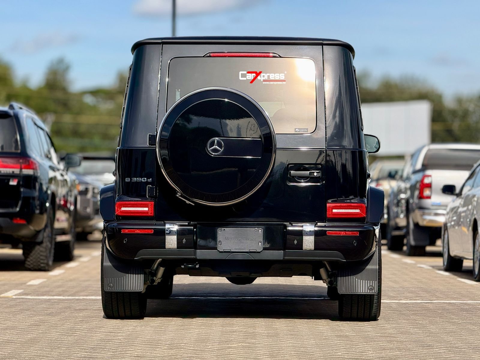 MERCEDES BENZ G350d G-WAGON thumbnail 4