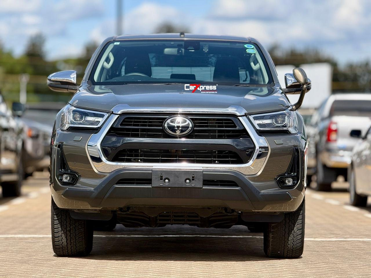 TOYOTA HILUX DOUBLE CAB thumbnail 3