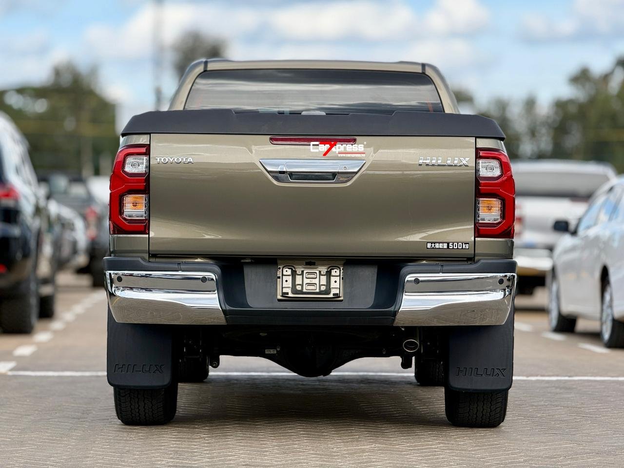TOYOTA HILUX DOUBLE CAB thumbnail 4