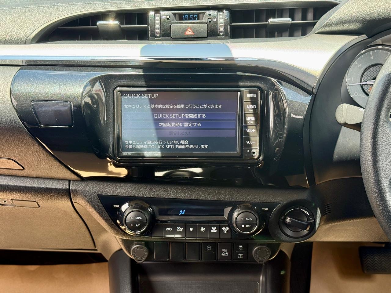TOYOTA HILUX DOUBLE CAB thumbnail 10