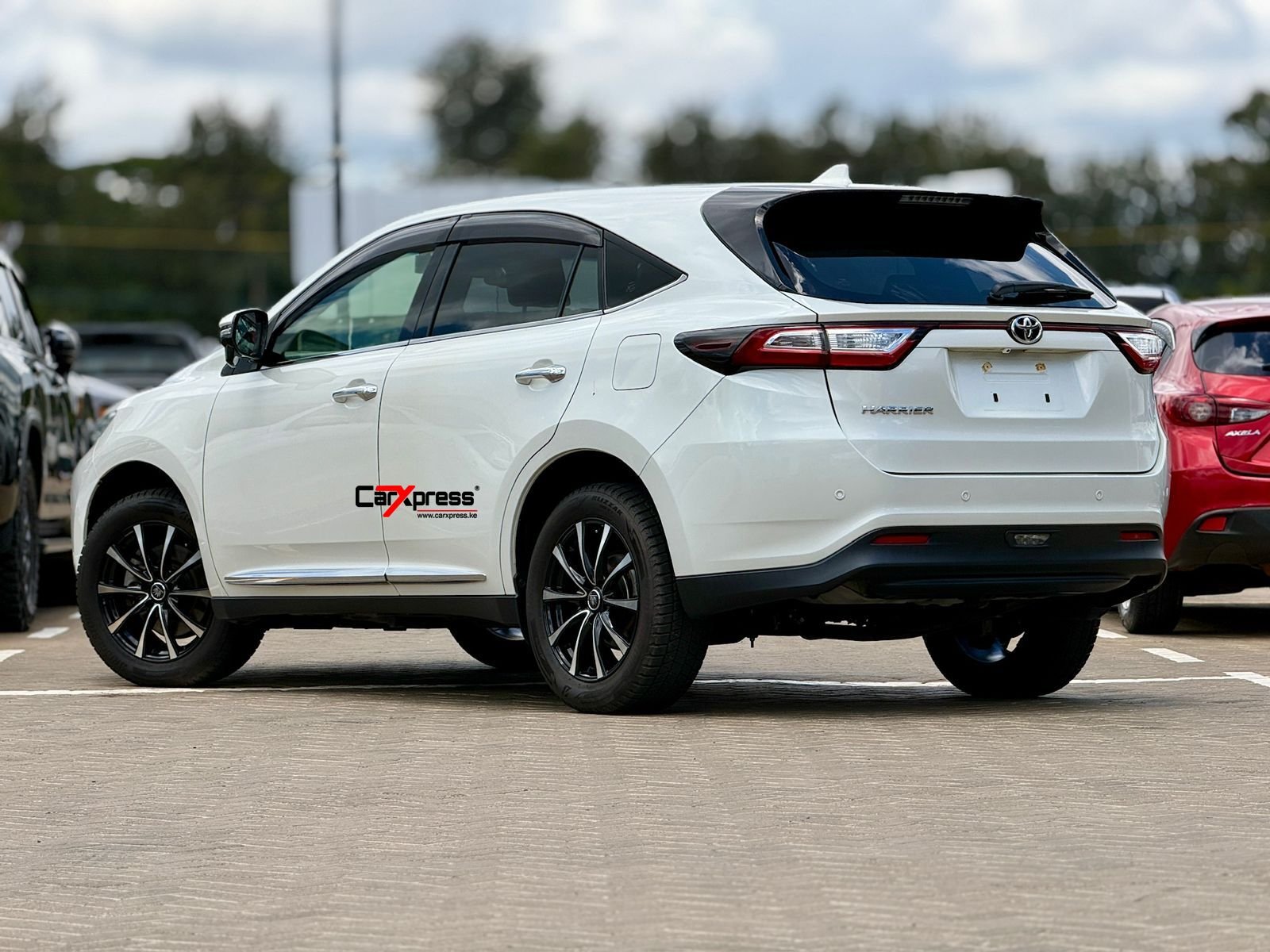 TOYOTA HARRIER ZSU65 thumbnail 6