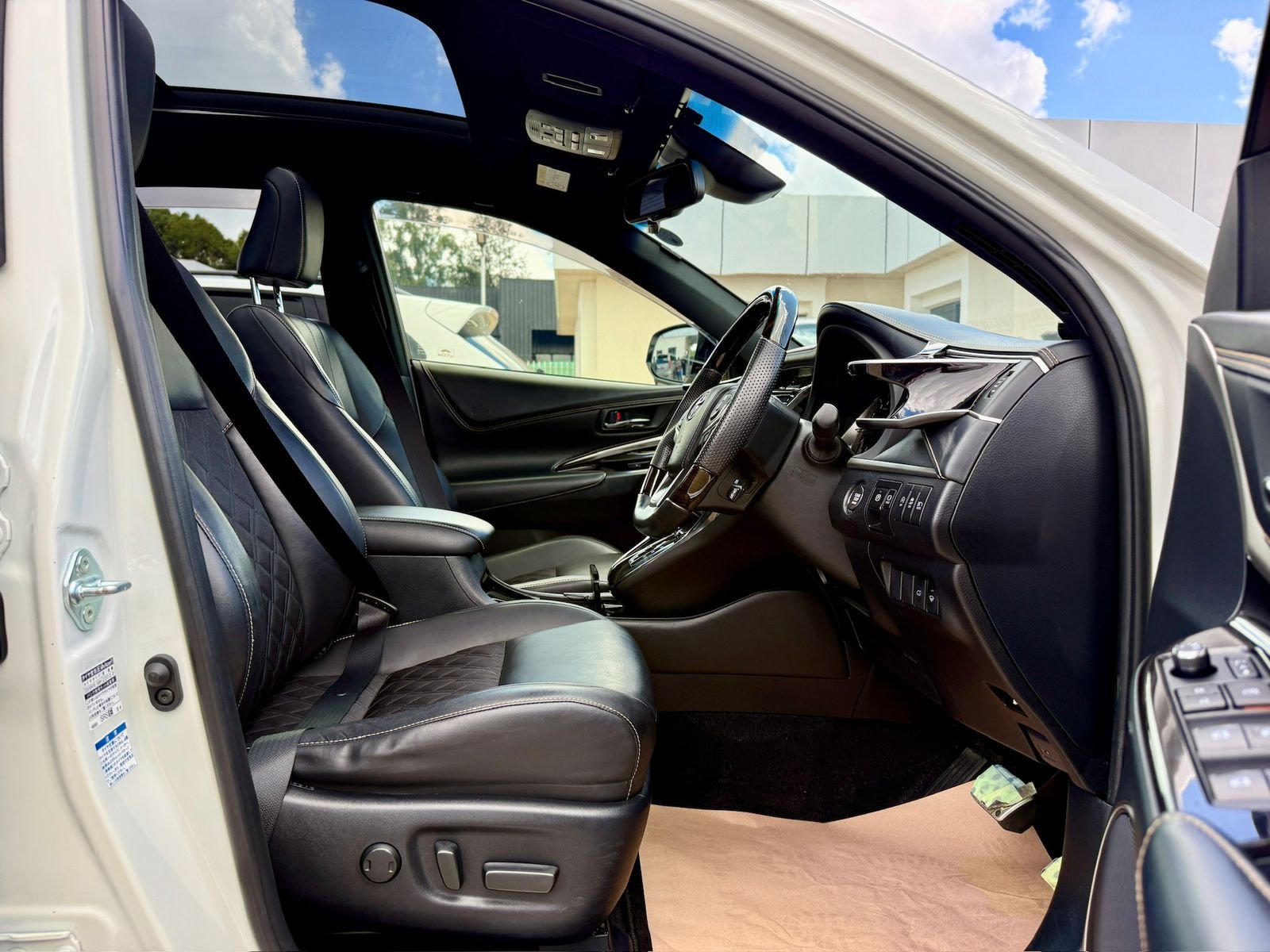 TOYOTA HARRIER ZSU65 thumbnail 8