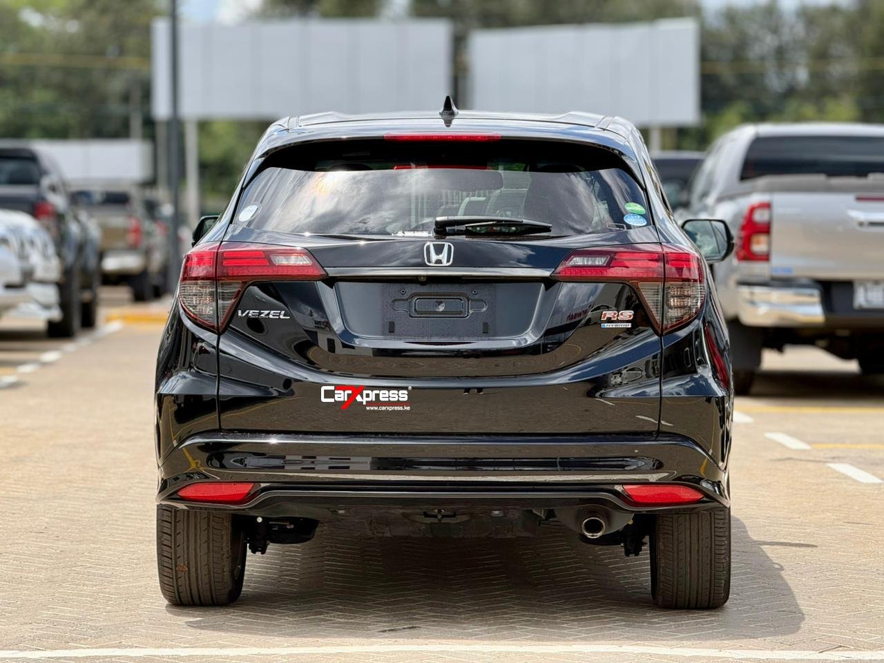 HONDA VEZEL RS HYBRID RU3 thumbnail 4