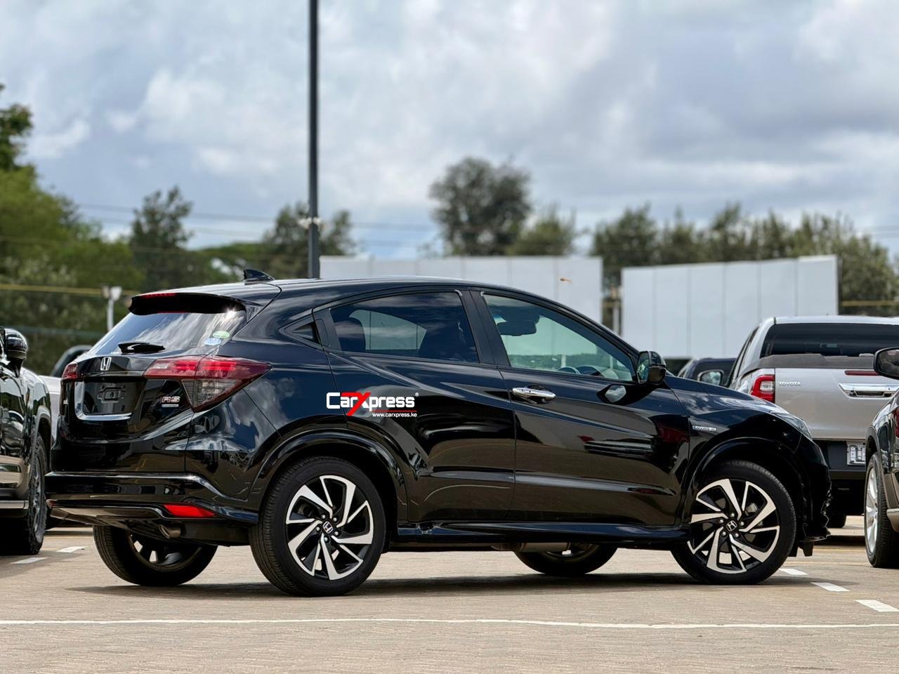 HONDA VEZEL RS HYBRID RU3 thumbnail 6