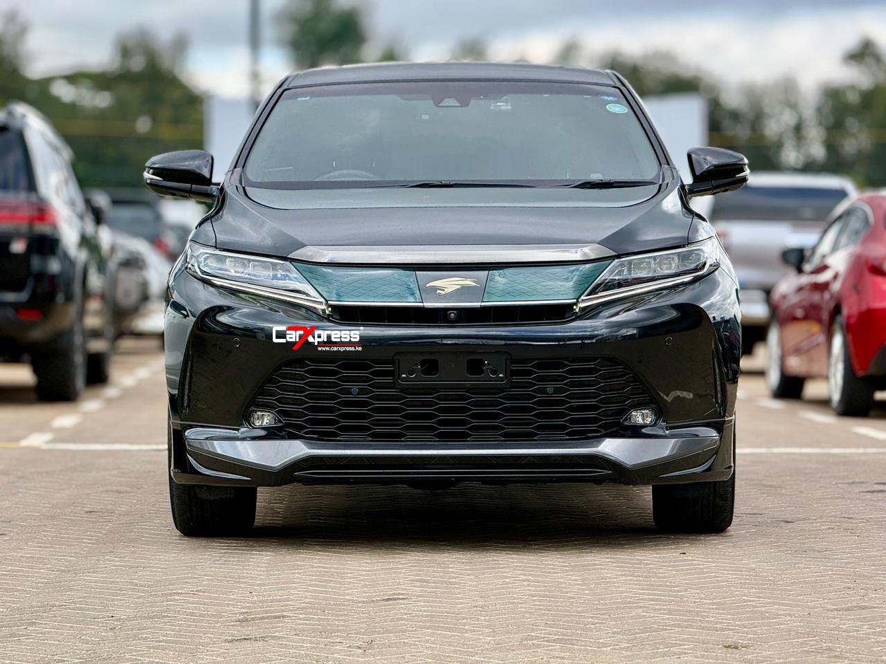 TOYOTA HARRIER TURBOCHARGED thumbnail 3